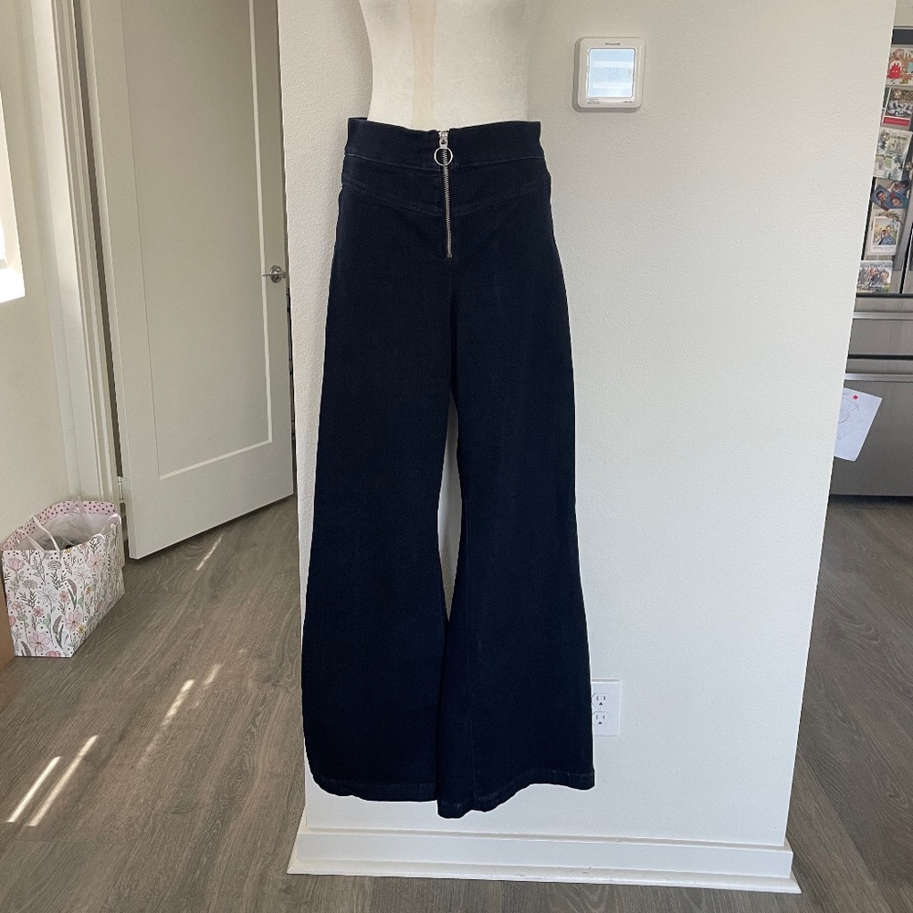 Express Wide Leg Super High Rise Jeans